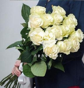 «букет из 15  крупных роз»