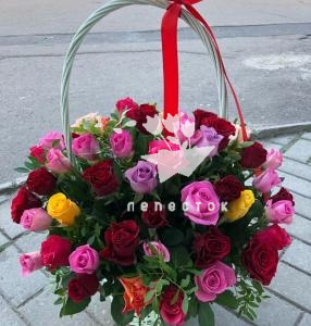 «45 роз в корзине»